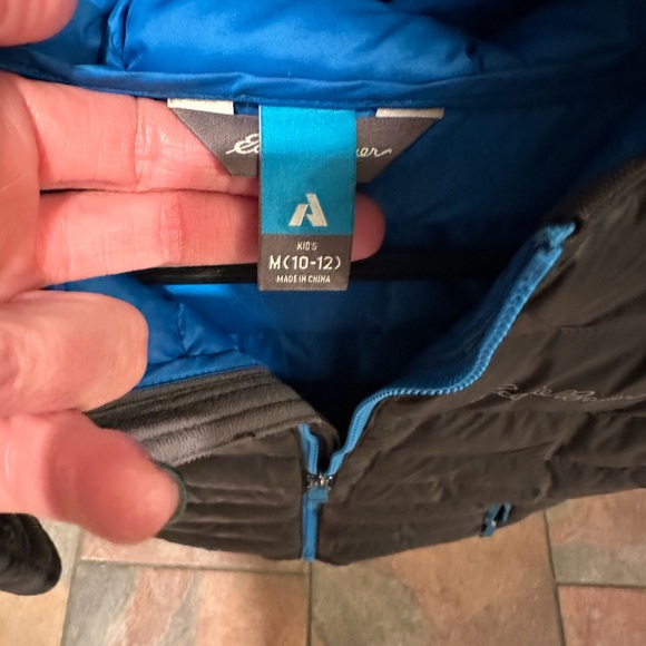 New without tags Eddie Bauer youth coat - Picture 2 of 3